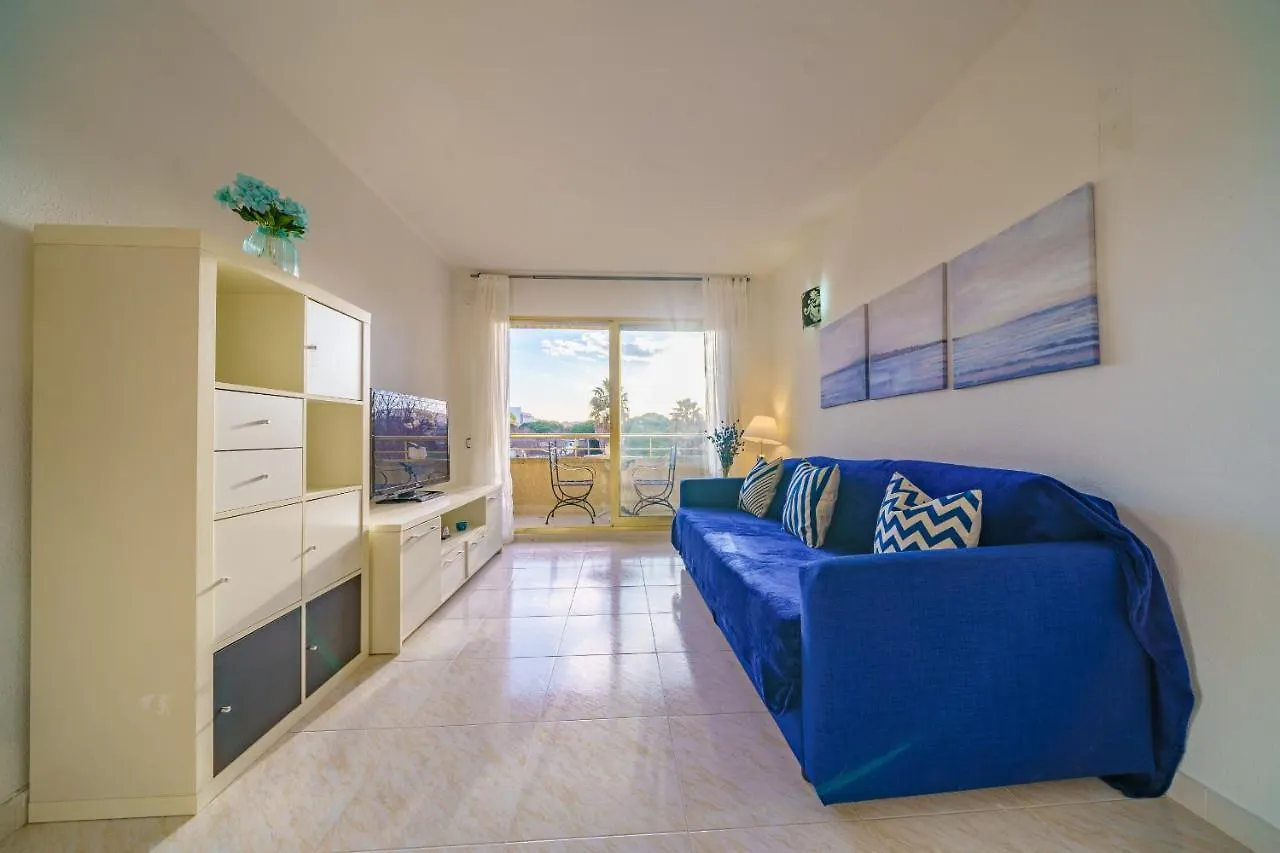 Homeholidaysrentals Cyan- Costa Barcelona Pineda de Mar 0*,