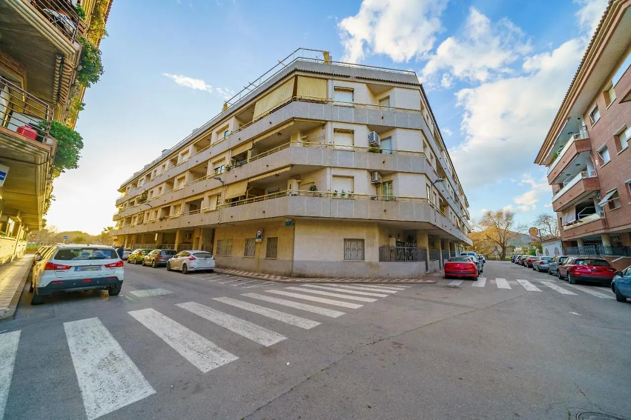 Homeholidaysrentals Cyan- Costa Barcelona Pineda de Mar 0*,  İspanya